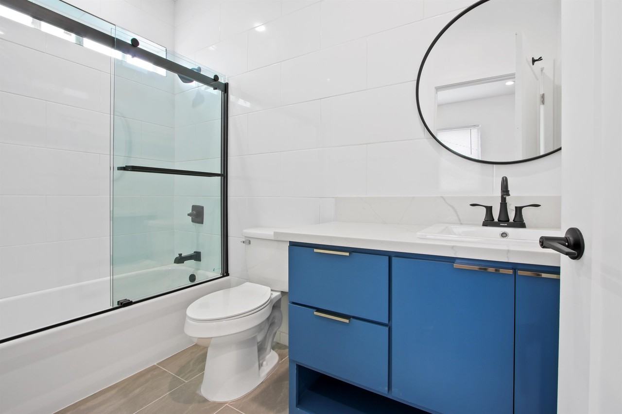 1137-1139 S. Lorena Street (4 UNITS) - 1137 1/2 #1137-1-2 - Photo 7 of 11