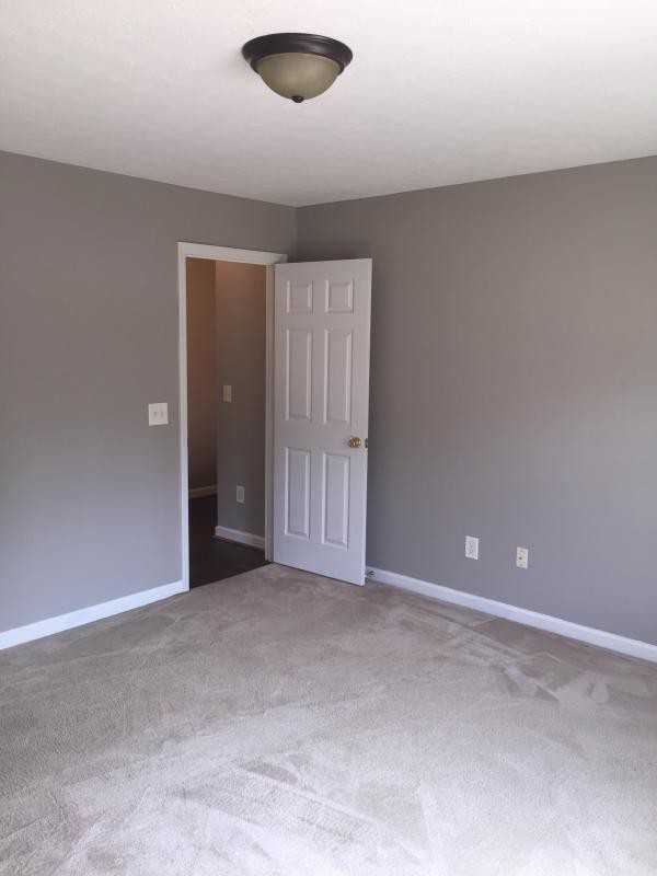 5252 Crystal Ct - Photo 7 of 11