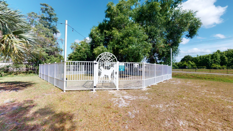 1204 W Risk St #H - Photo 2 of 9