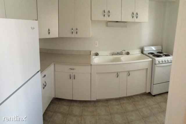 Senate Place Apartments - Photo 2 of 6