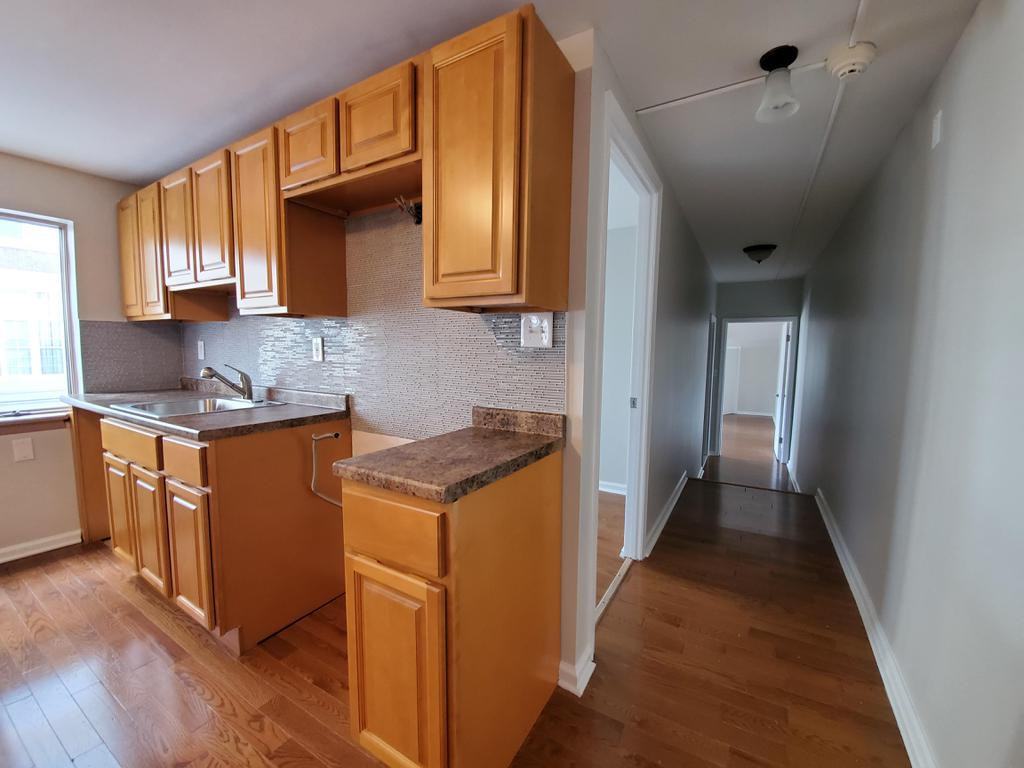 2317 Walnut St #3 - Photo 3 of 23