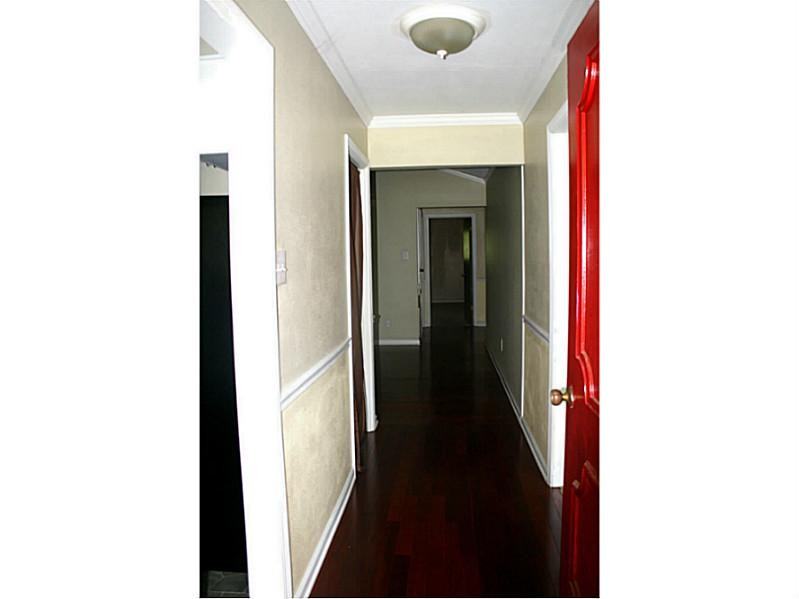 619 Pine Cone Dr - Photo 3 of 12