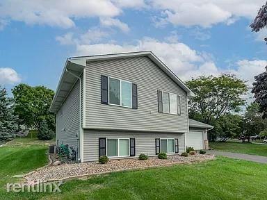 15185 Deercreek Rd - Photo 3 of 6