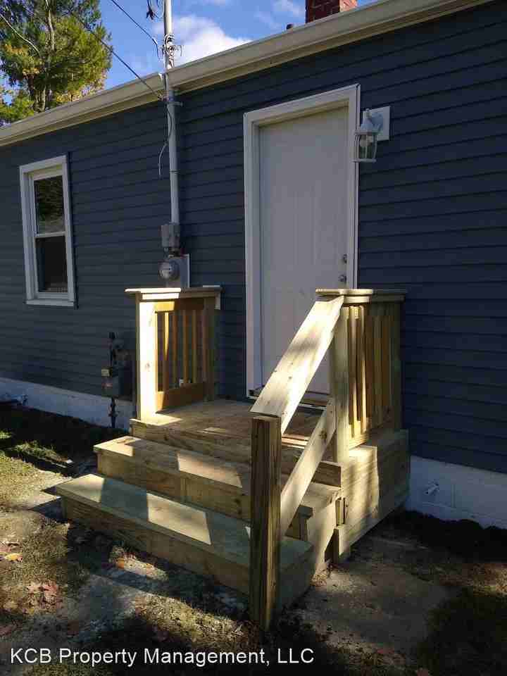 1107 N Philips St - Photo 2 of 13