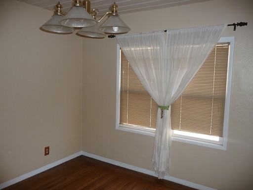 1820 109th Ave - Photo 2 of 8