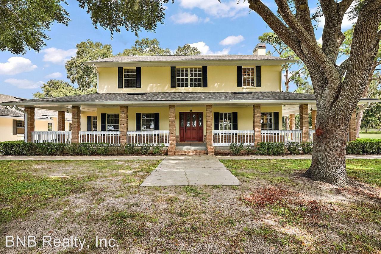 14901 Derby Oaks Rd - Photo 2 of 35