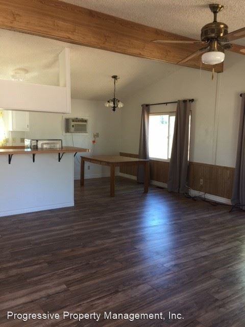 21575 Cypress Ave - Photo 2 of 9