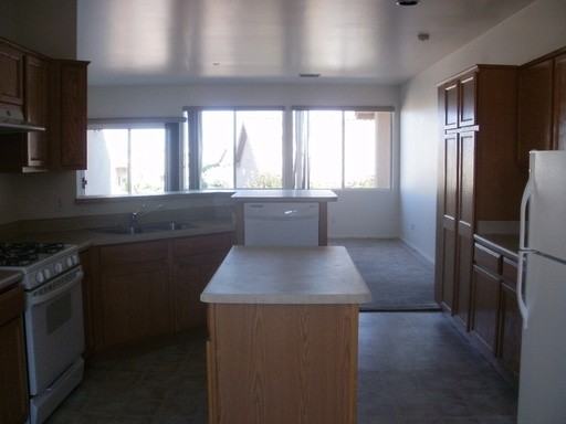 6210 Quiet Canyon Ct - Photo 2 of 11