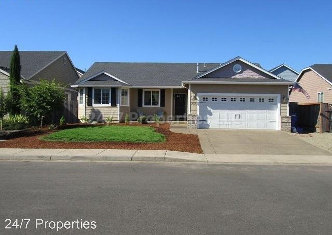 739 Kelsey Loop - Photo 2 of 8