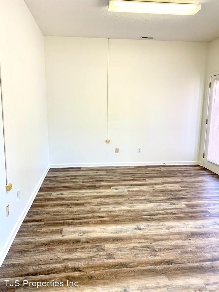 1233-1235 Colony Trade Center 1233 Colony Drive - Photo 3 of 3