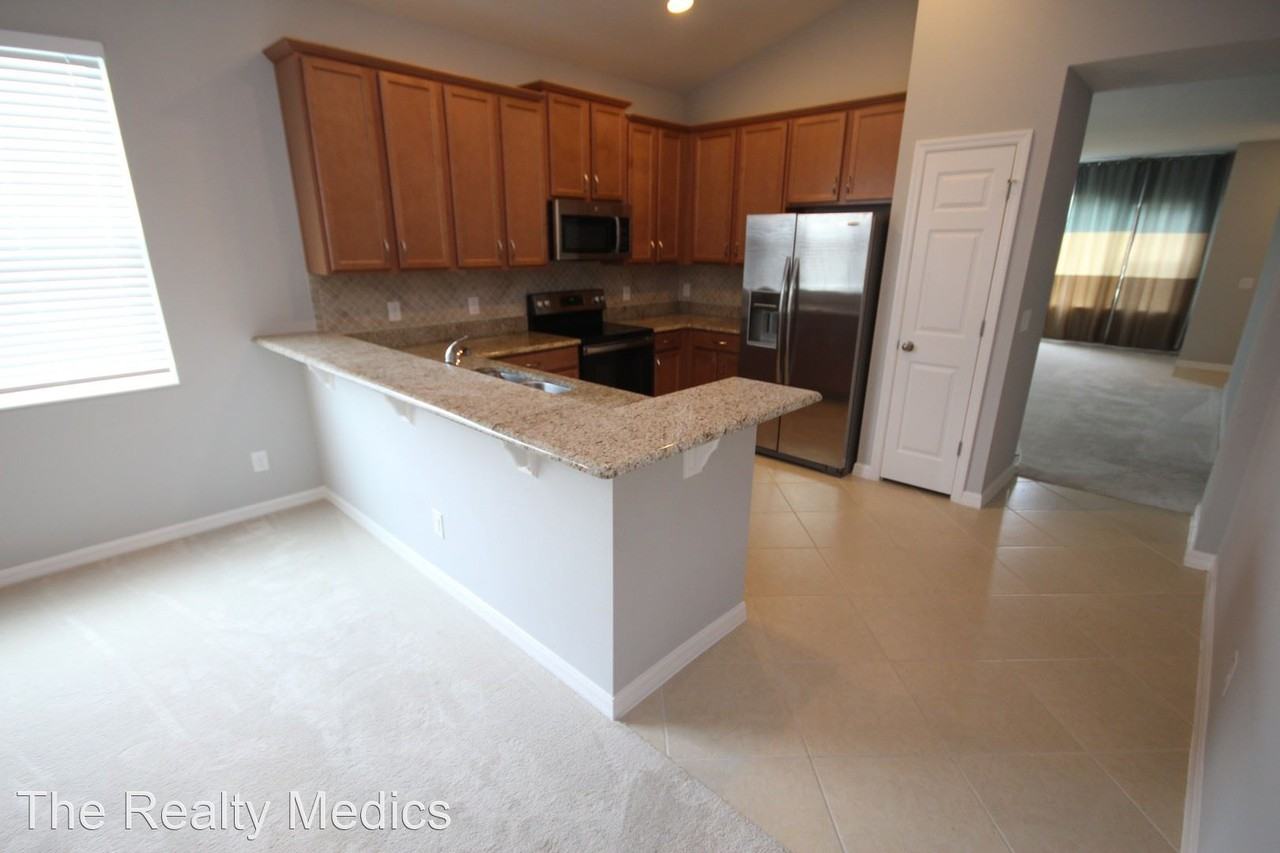 453 Kestrel Dr - Photo 3 of 5