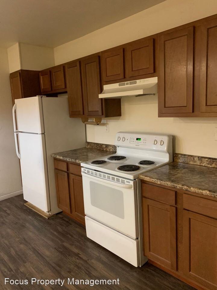 436 Broad St - Photo 3 of 22