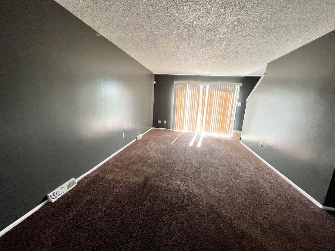 11623 Richmond Ave - Photo 2 of 6