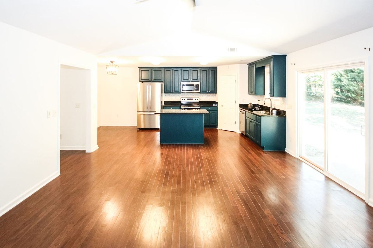 6155 Dodson Rd #1 - Photo 3 of 32