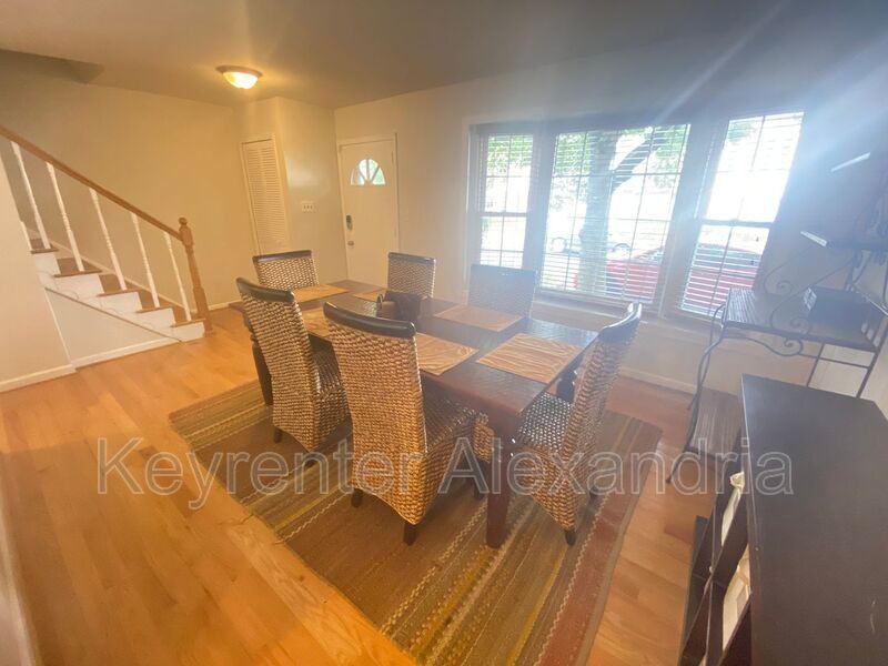 5923 Kara Pl - Photo 7 of 27