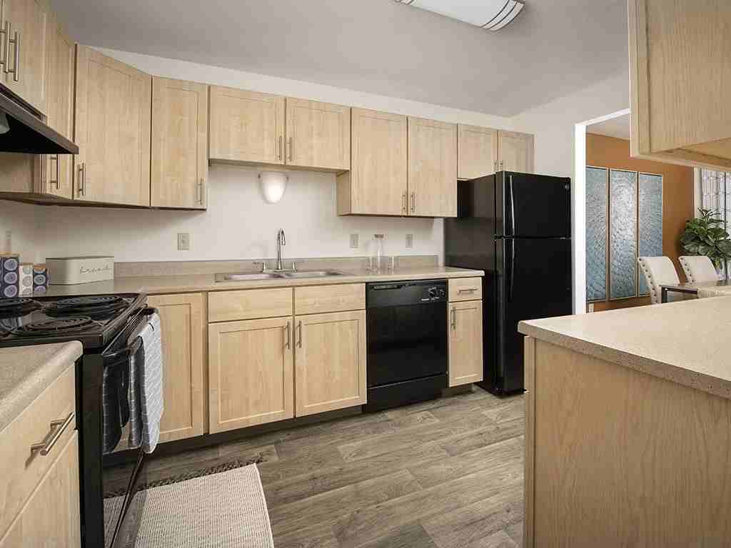 Creekside Apartments - Photo 7 of 35