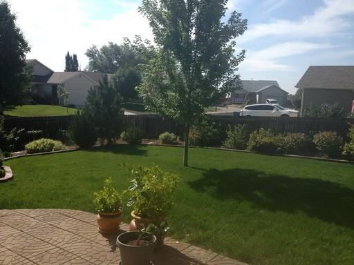 5412 Fox Run Blvd - Photo 3 of 11