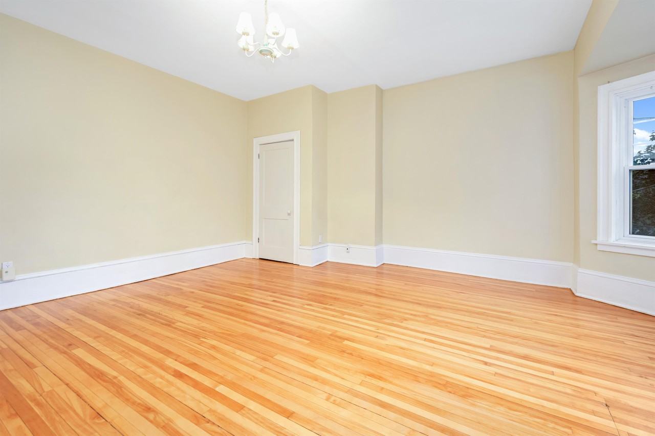 56 Marlborough Avenue - Photo 3 of 29