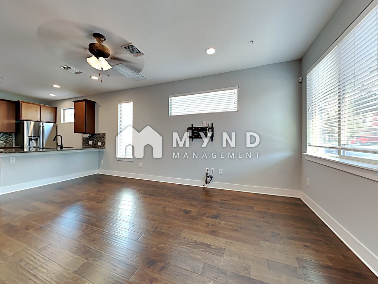 7304 Wolverine St - Photo 2 of 16
