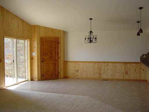 706 W 5th St #A - Photo 3 of 7