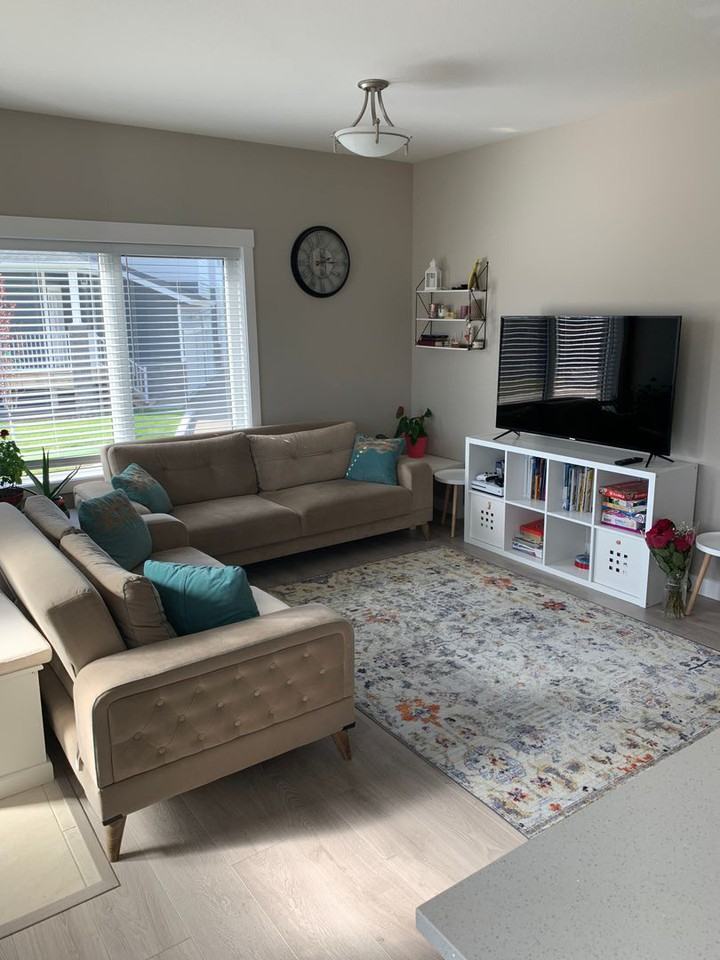 4 Bedroom Townhouse Condo in Evergreen - Photo 3 of 15