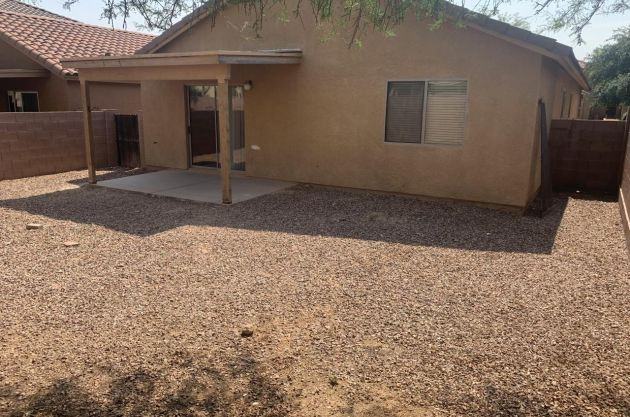 688 West Emerald Key Drive - Photo 3 of 5