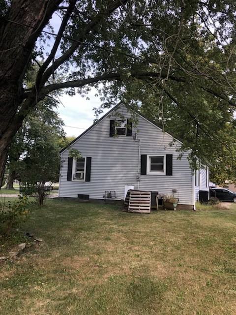 808 Park St - Photo 2 of 24