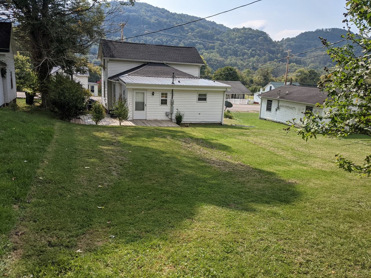 335 W Main St - Photo 3 of 18