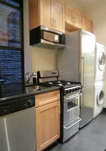 Barrow St #1B - Photo 2 of 6