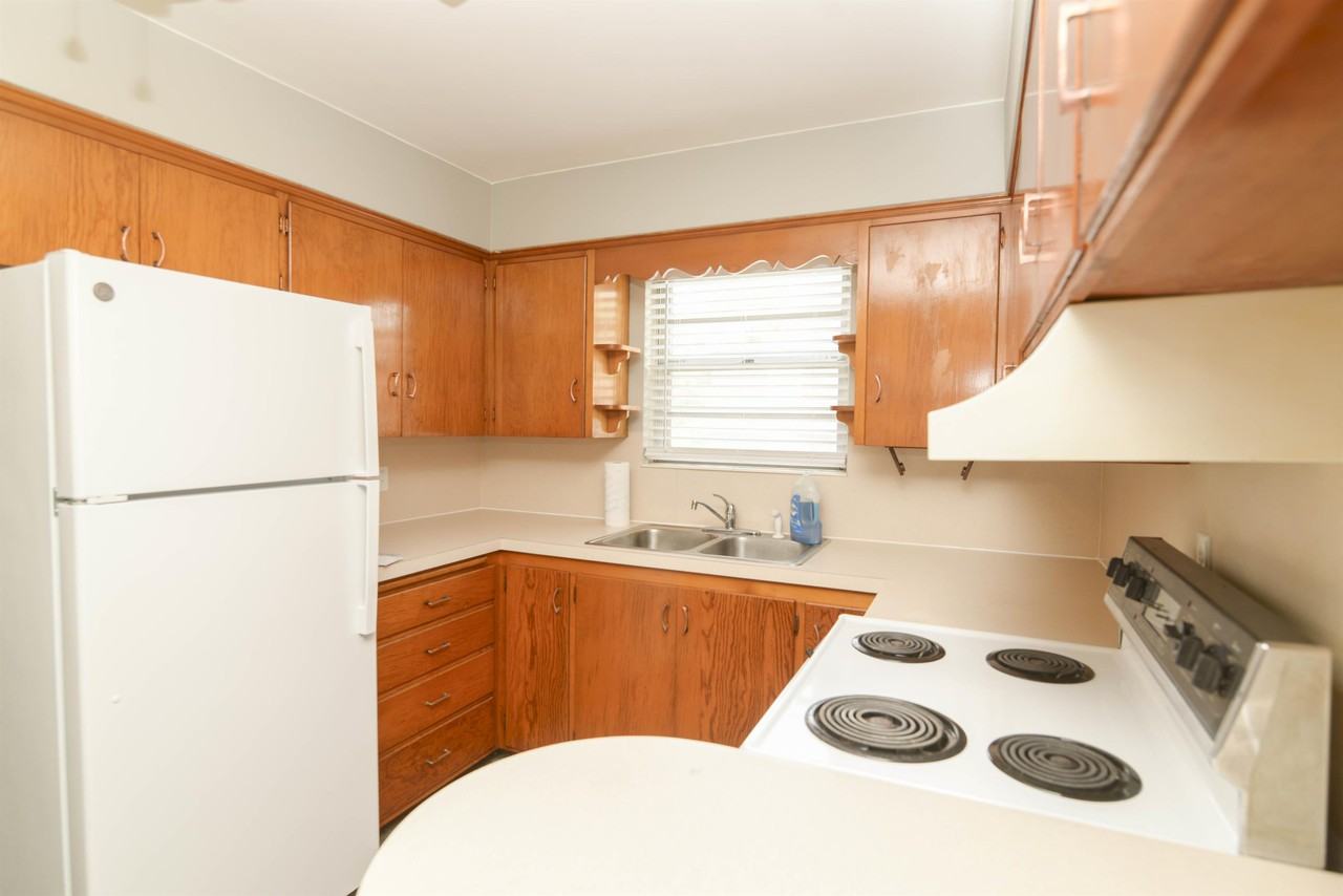 214 W Atchison St #1 - Photo 7 of 13