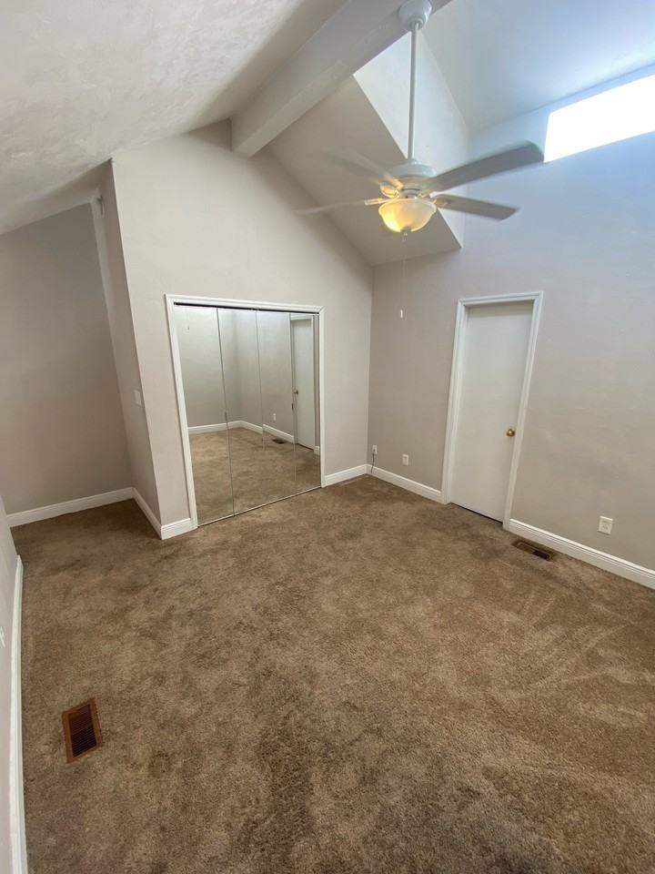 1218 Stone Green Ct #1218 - Photo 2 of 5