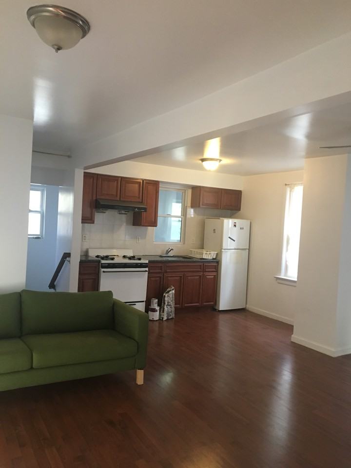 41 41 61 249th Street - Photo 3 of 5