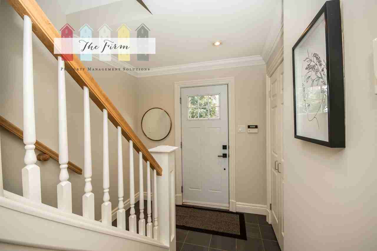 4 Saint Joseph's Lane - Photo 2 of 30