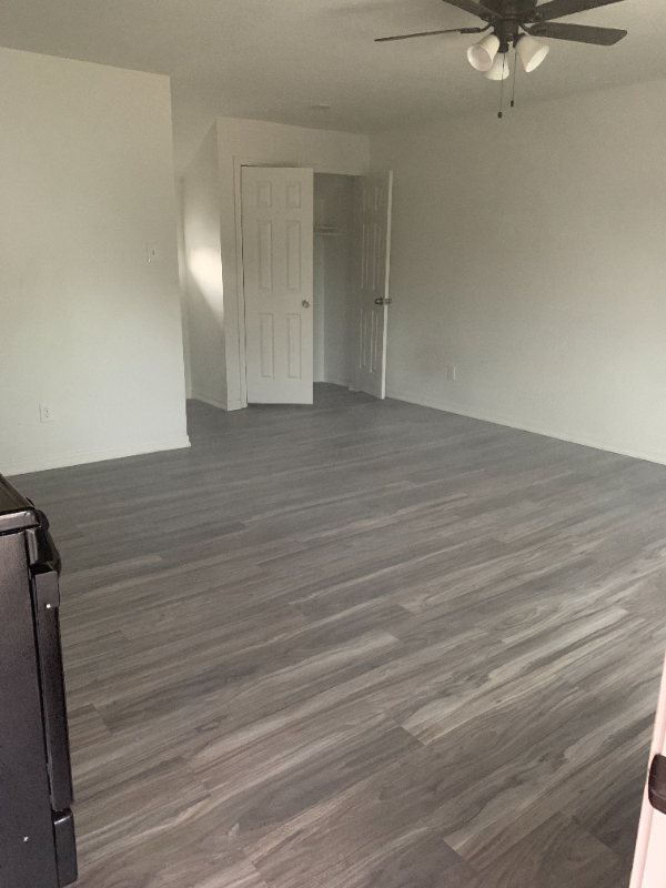 120 S 79th St - Photo 2 of 4