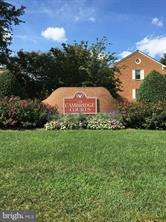 2805 Arlington Blvd #201 - Photo 3 of 19