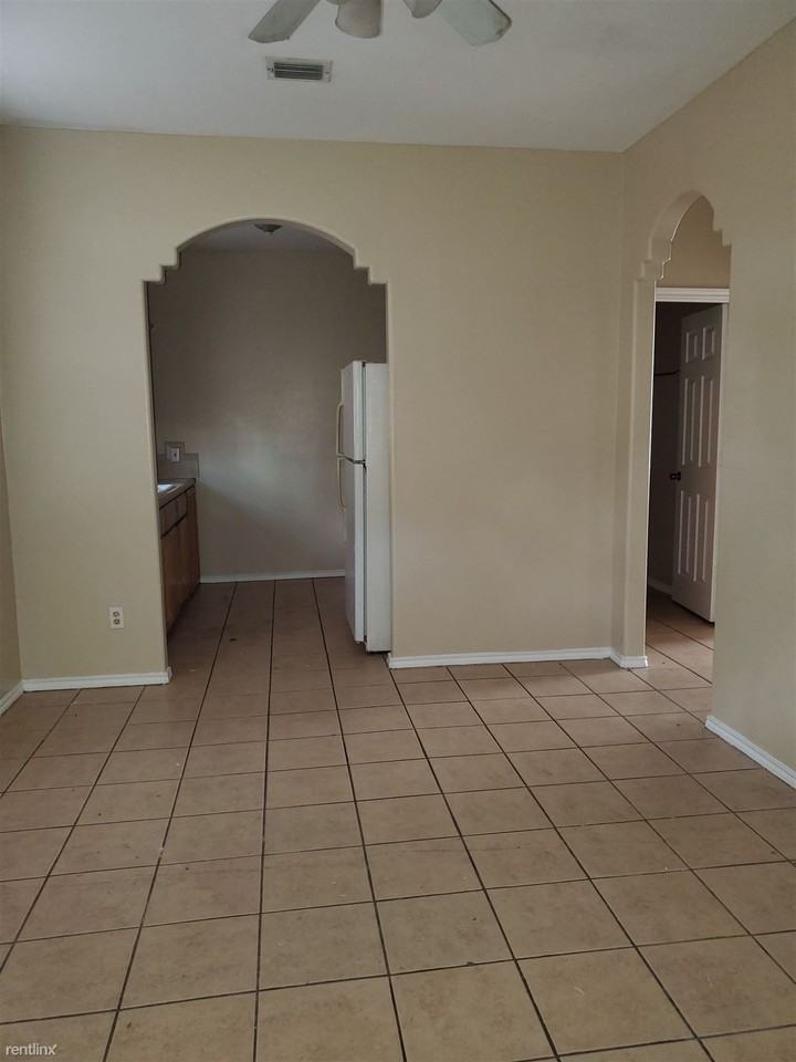 749 Sonesta Dr - Photo 2 of 9