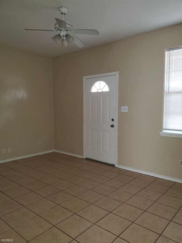 749 Sonesta Dr - Photo 3 of 9