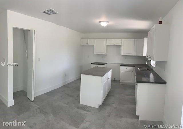 21870 Sw 118th Ave #1 - Photo 2 of 7