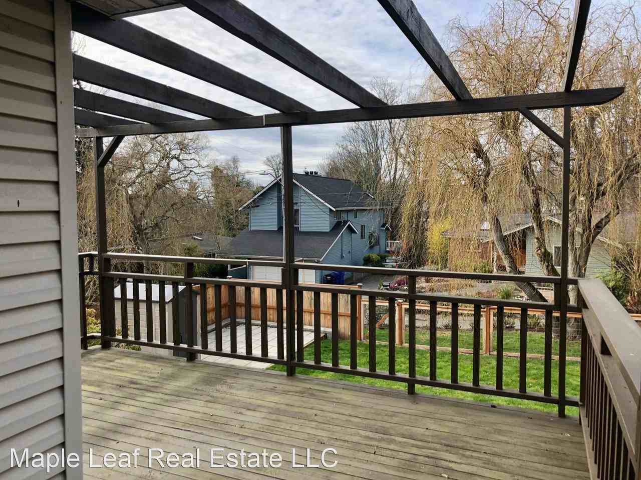 6621 Holly Pl Sw - Photo 3 of 38