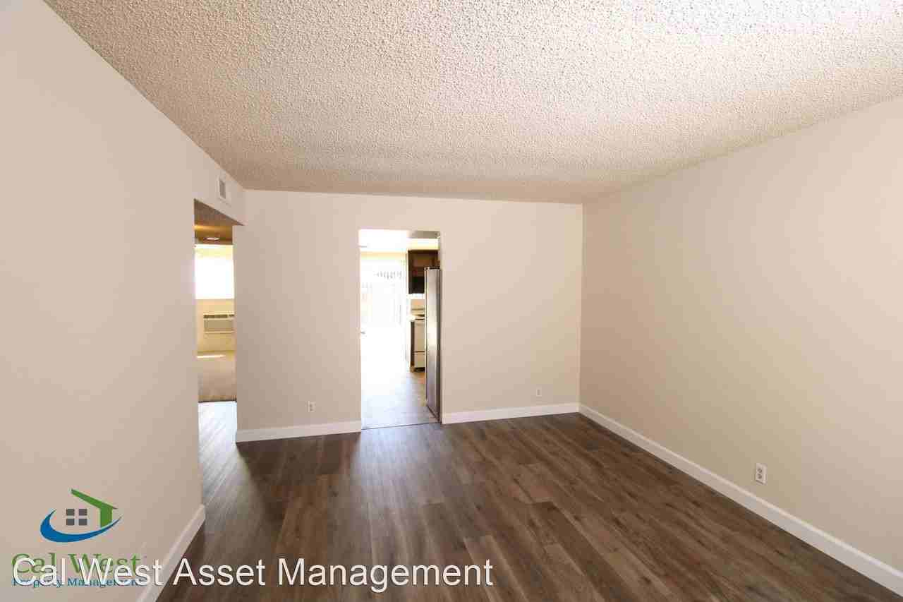 204 Fairway Glen Ln - Photo 2 of 23