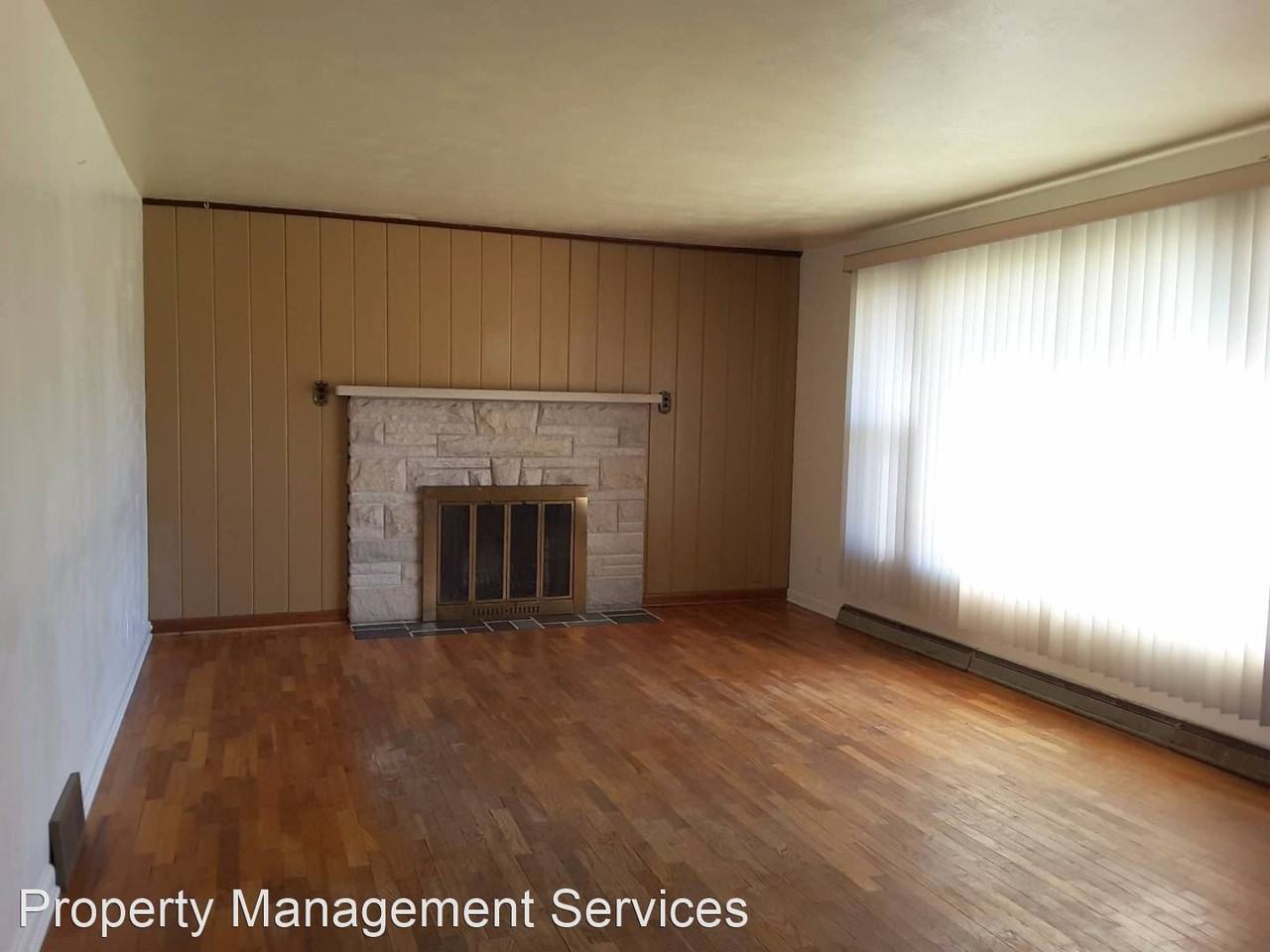 55428 Ash Rd - Photo 2 of 22