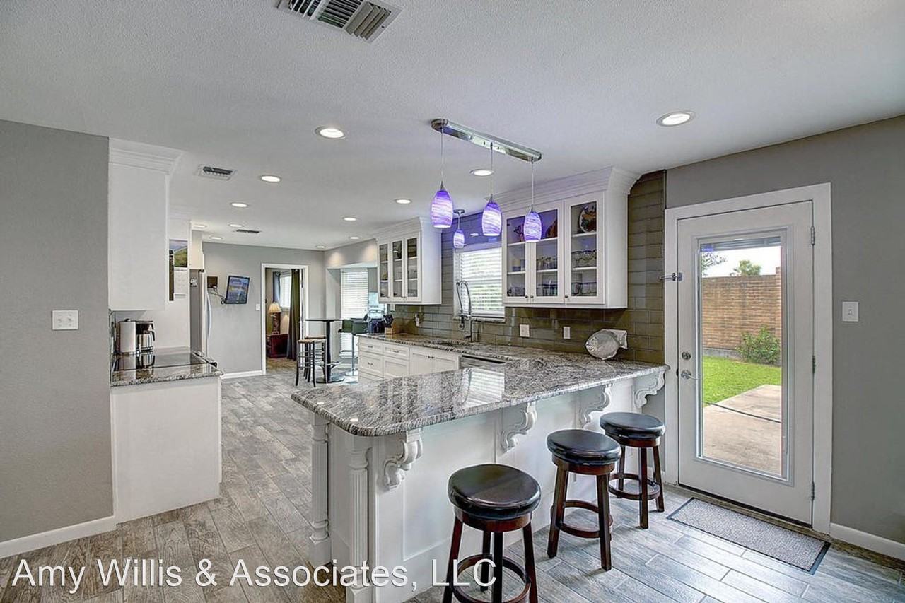 1341 Sandpiper Dr - Photo 2 of 20