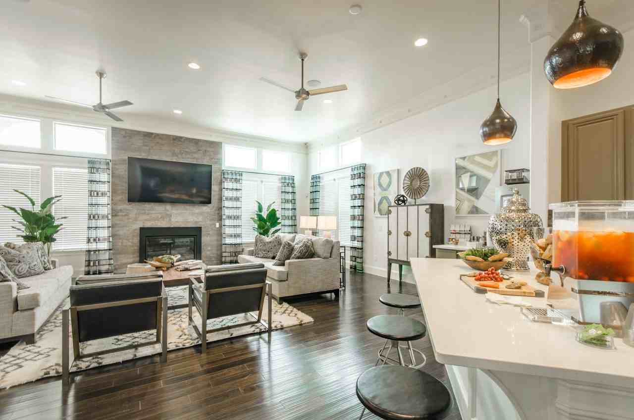 Park 3Eighty - Photo 2 of 43