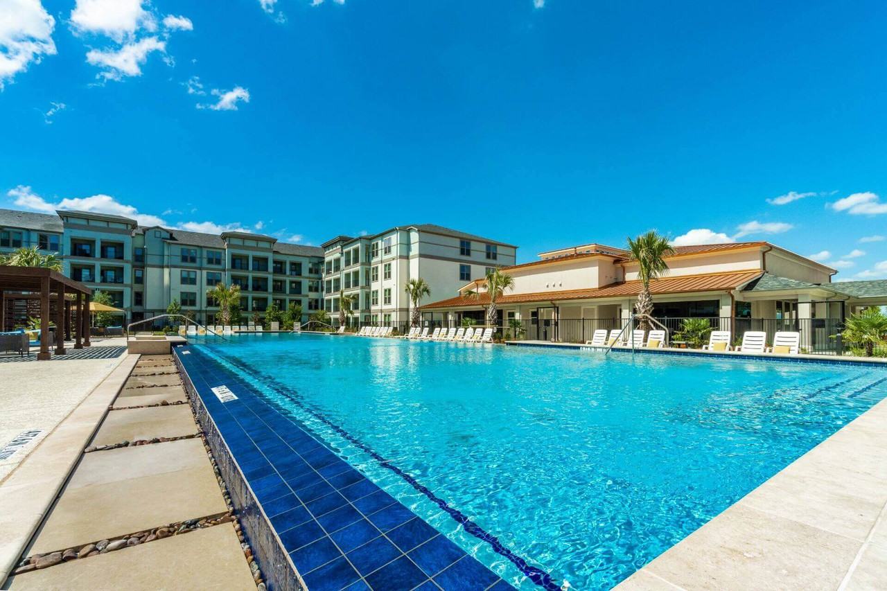 Reveal at Bayside - Photo 2 of 38