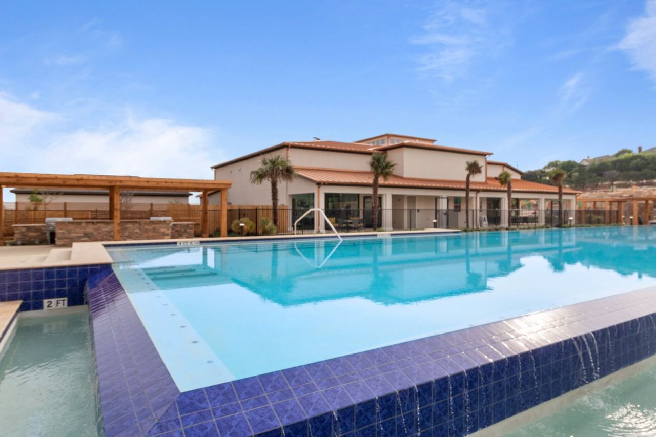 Reveal Skyline - Photo 2 of 50