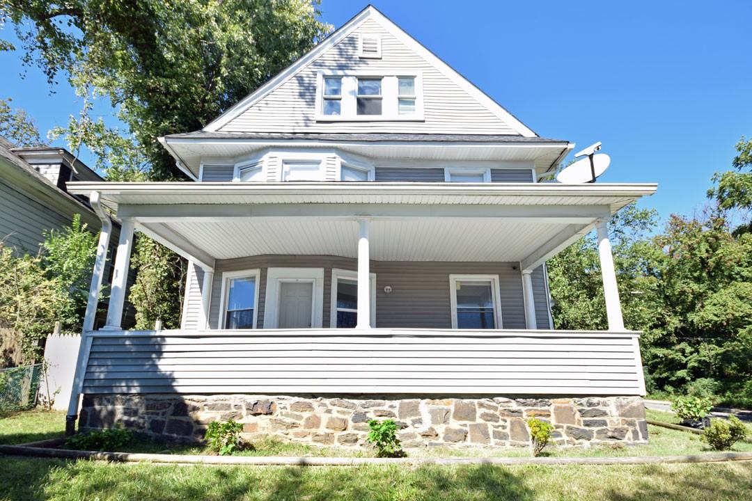 3399 Windsor Ave #1 - Photo 3 of 21