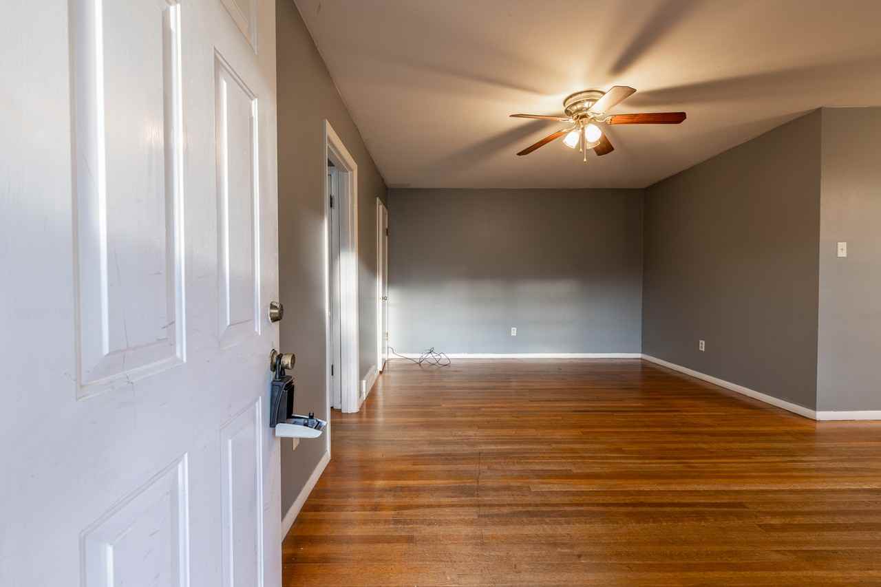 430 N Graham St #1 - Photo 2 of 9