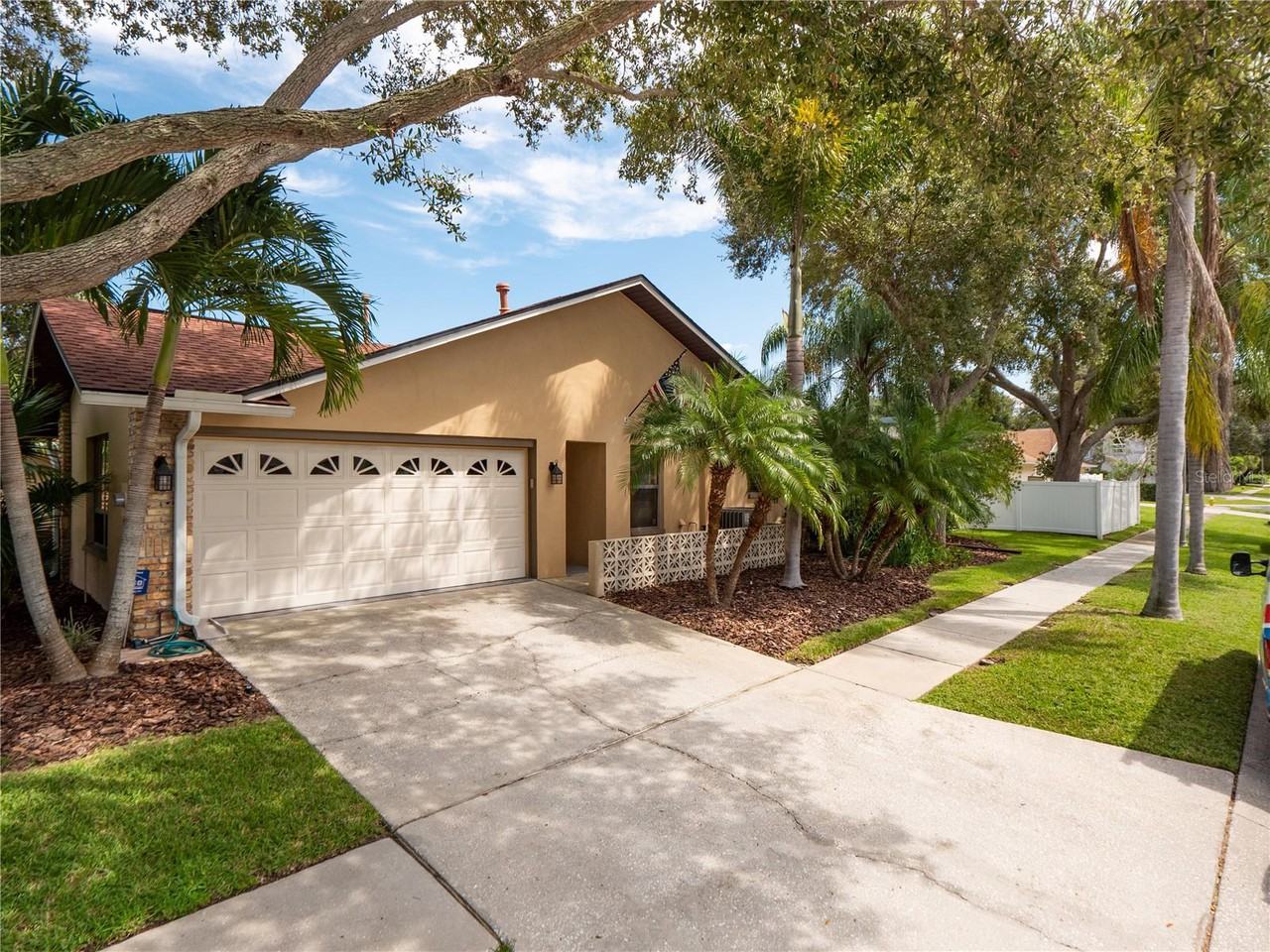 10503 100th Street - Photo 2 of 33