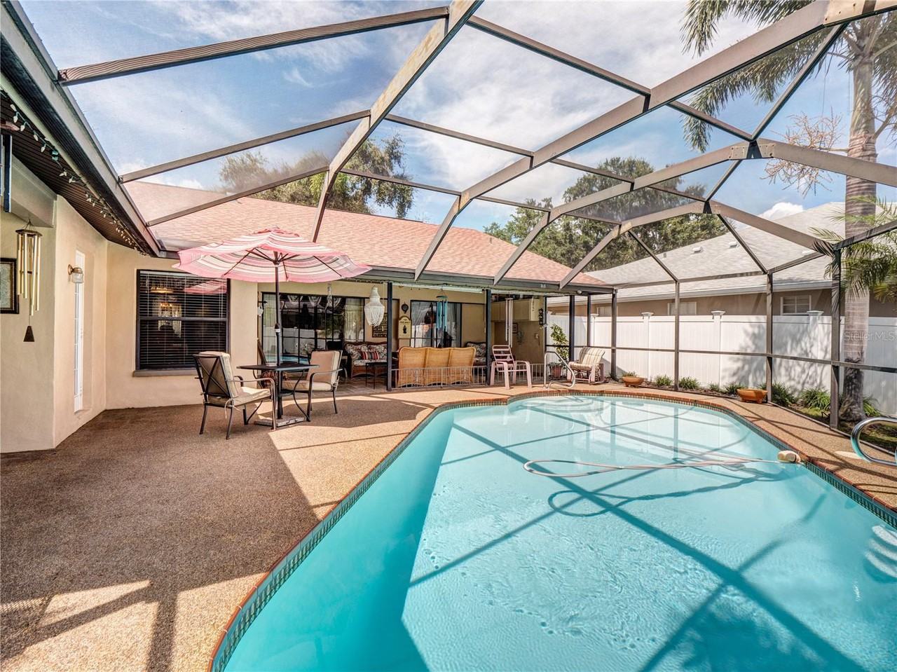 10503 100th Street - Photo 3 of 33