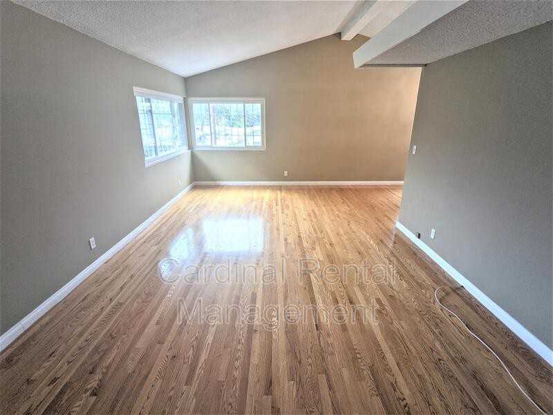 1001 North Pl - Photo 3 of 21